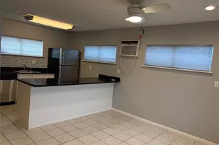 1203 1/2 Walton St, Houston, TX 77009 - Photo 8