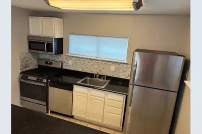 1203 1/2 Walton Street, Houston, TX 77009 - Photo 6