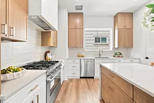 1107 E 24th St, Houston, TX 77009 - Photo 4
