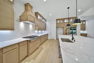 352 Louvenia Ct, Pinehurst, TX 77362 - Photo 12