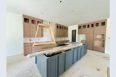 352 Louvenia Court, Pinehurst, TX 77362 - Photo 4