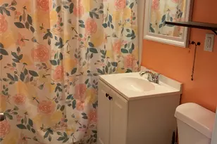 603 Briarwood Dr, Baytown, TX 77520 - Photo 6