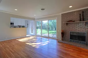 5611 Arboles Dr, Houston, TX 77035 - Photo 2