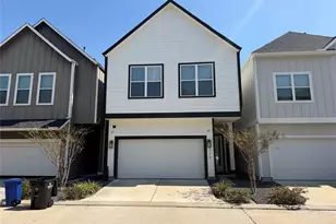 6722 Parker Grv Ln, Houston, TX 77076 - Photo 2