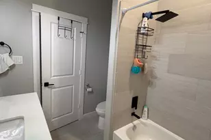 6722 Parker Grv Ln, Houston, TX 77076 - Photo 10