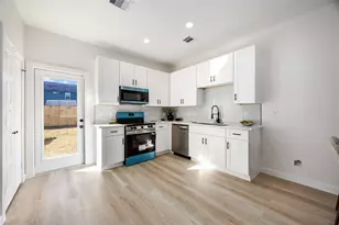 7215 Sandra St, Houston, TX 77028 - Photo 12