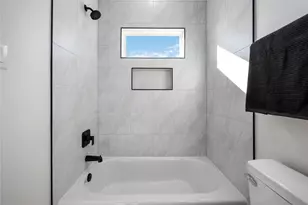 7215 Sandra St, Houston, TX 77028 - Photo 28