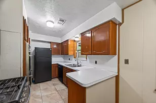 2609 Raspberry Ln, Pasadena, TX 77502 - Photo 16