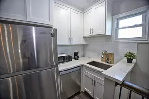 4016 Las Palmas St, Galveston, TX 77554 - Photo 18