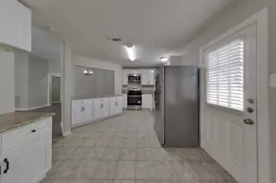 21476 Palace Pines Dr, Kingwood, TX 77339 - Photo 6