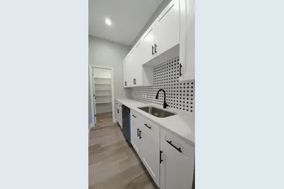 765 Enterprise E Street, Houston, TX 77088 - Photo 2