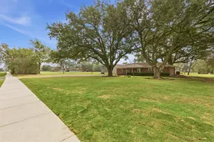 31921 Waller Tomball Rd, Waller, TX 77484 - Photo 4