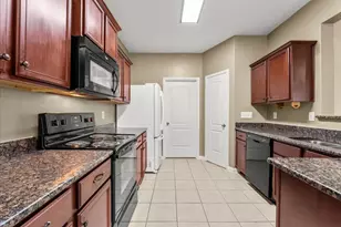 322 Shoshone Ridge Dr, La Marque, TX 77568 - Photo 12