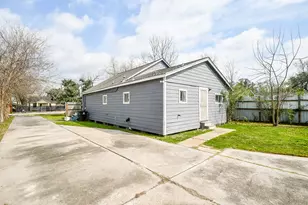 5522 Bunte St, Houston, TX 77026 - Photo 20