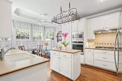 5819 Inwood Park Ct Court N, Houston, TX 77057 - Photo 4
