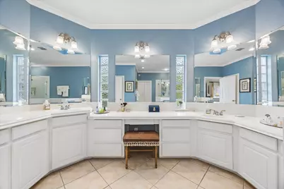 5819 Inwood Park Ct Court N, Houston, TX 77057 - Photo 18