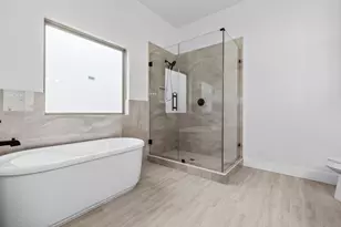 7810 Denton St, Houston, TX 77028 - Photo 14
