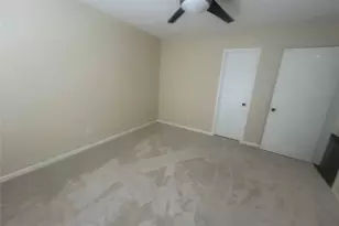 418 Fox Briar Ln, Sugar Land, TX 77478 - Photo 12