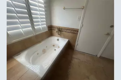 418 Fox Briar Lane, Sugar Land, TX 77478 - Photo 6