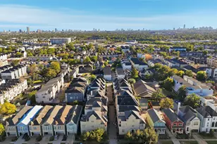 1360 W 25th St, Houston, TX 77008 - Photo 32