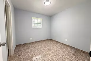 5503 Bertellis Ln, Houston, TX 77091 - Photo 8