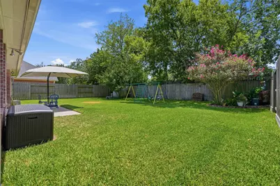 1011 Red River, League City, TX 77573 - Photo 18
