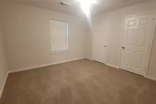 10420 Royal Tricia Dr, Conroe, TX 77303 - Photo 6