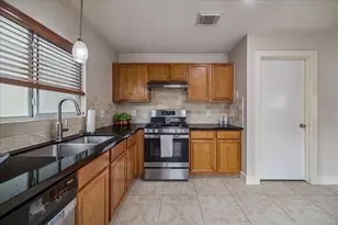 26872 Kings Park Hollow Dr, Kingwood, TX 77339 - Photo 10