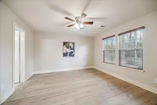 26872 Kings Park Hollow Dr, Kingwood, TX 77339 - Photo 12