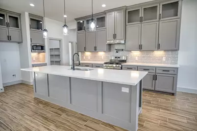 931 Buffalo Trail, Angleton, TX 77515 - Photo 14