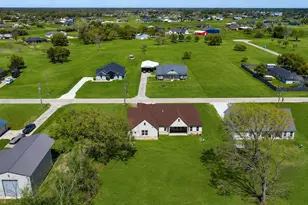 931 Buffalo Trail, Angleton, TX 77515 - Photo 36