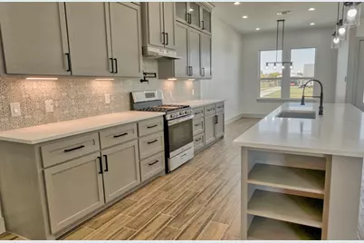 931 Buffalo Trail, Angleton, TX 77515 - Photo 18