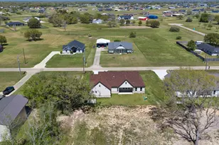 931 Buffalo Trail, Angleton, TX 77515 - Photo 36