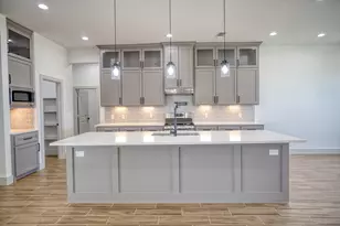 931 Buffalo Trail, Angleton, TX 77515 - Photo 12