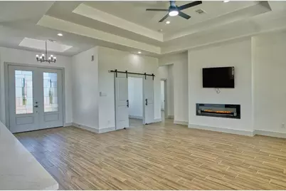 931 Buffalo Trail, Angleton, TX 77515 - Photo 8