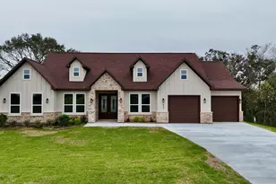 931 Buffalo Trail, Angleton, TX 77515 - Photo 1