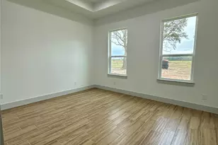 931 Buffalo Trail, Angleton, TX 77515 - Photo 12