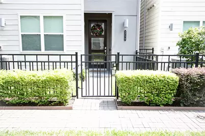 2779 Clinton Dr, Houston, TX 77020 - Photo 20