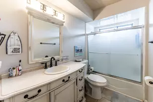 2115 Normal Park Dr, Huntsville, TX 77340 - Photo 18