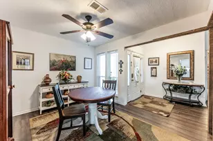 2115 Normal Park Dr, Huntsville, TX 77340 - Photo 8