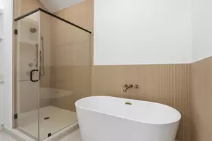 1434 Alexander St, Houston, TX 77008 - Photo 10