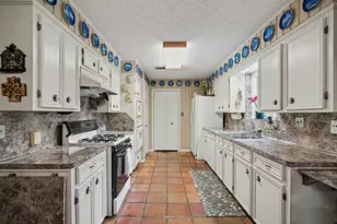 2903 Fontana Dr, Houston, TX 77043 - Photo 10