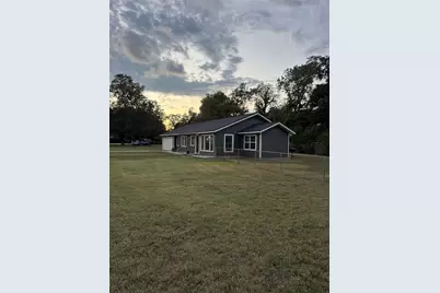 515 Mockingbird Lane, Wharton, TX 77488 - Photo 2