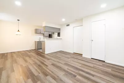2750 Holly Hall Street #1105, Houston, TX 77054 - Photo 18