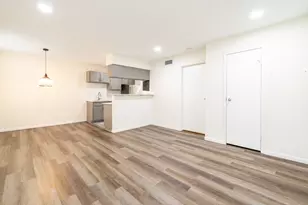 2750 Holly Hall St, Houston, TX 77054 - Photo 18
