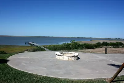 3303 Camp Hulen Drive, Palacios, TX 77465 - Photo 4