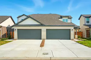 1797 N Peach Creek Dr, Dayton, TX 77535 - Photo 2