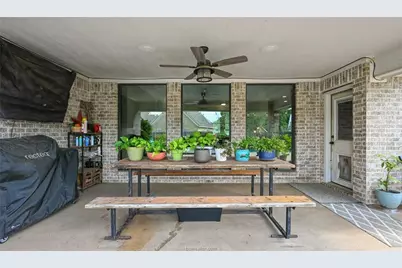 1108 Honeysuckle Ln, Caldwell, TX 77836 - Photo 16