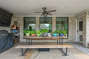 1108 Honeysuckle Ln, Caldwell, TX 77836 - Photo 16