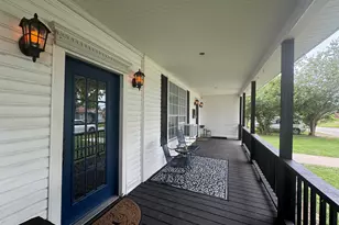 505 N 6th St, Silsbee, TX 77656 - Photo 1